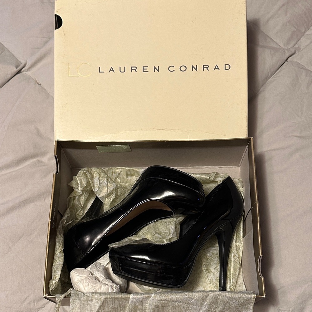 LC Lauren Conrad Glossy Black Stiletto Heels